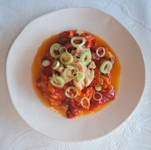 Ensalada de pimientos y atún